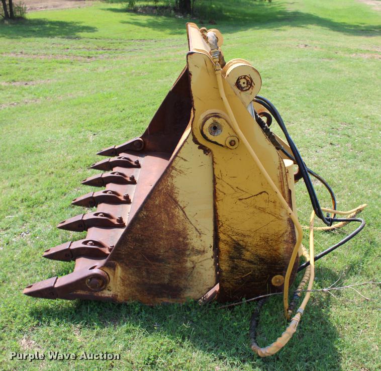 image for item EK9564 Clamshell bucket