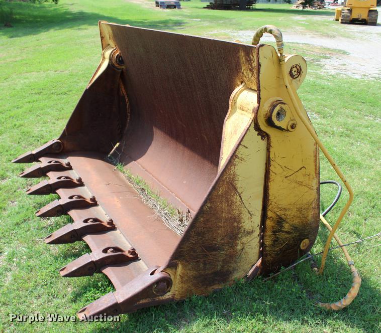 image for item EK9564 Clamshell bucket