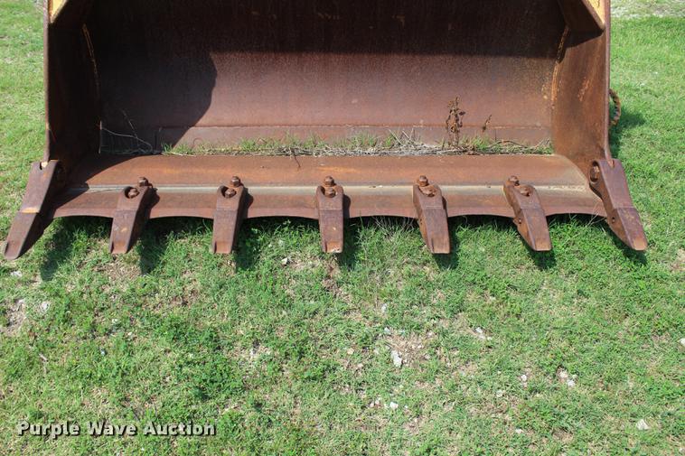 image for item EK9564 Clamshell bucket