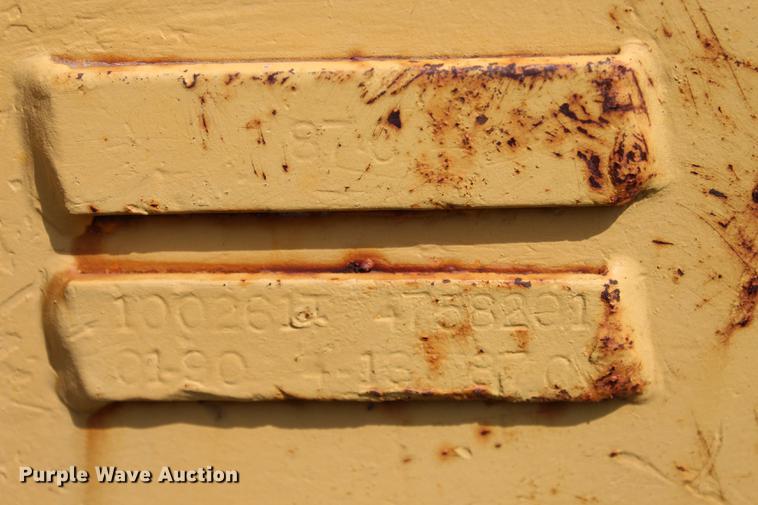 image for item EK9564 Clamshell bucket