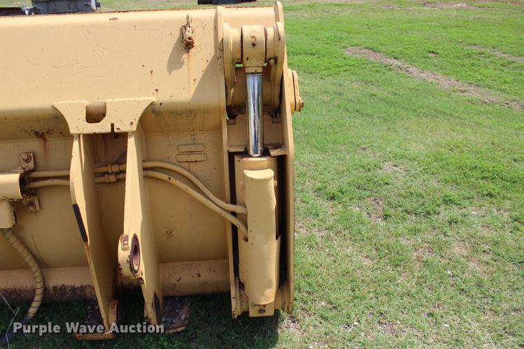 image for item EK9564 Clamshell bucket