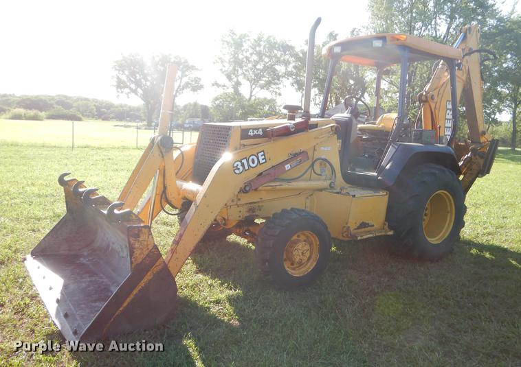 image for item EK9570 1997 John Deere 310E backhoe