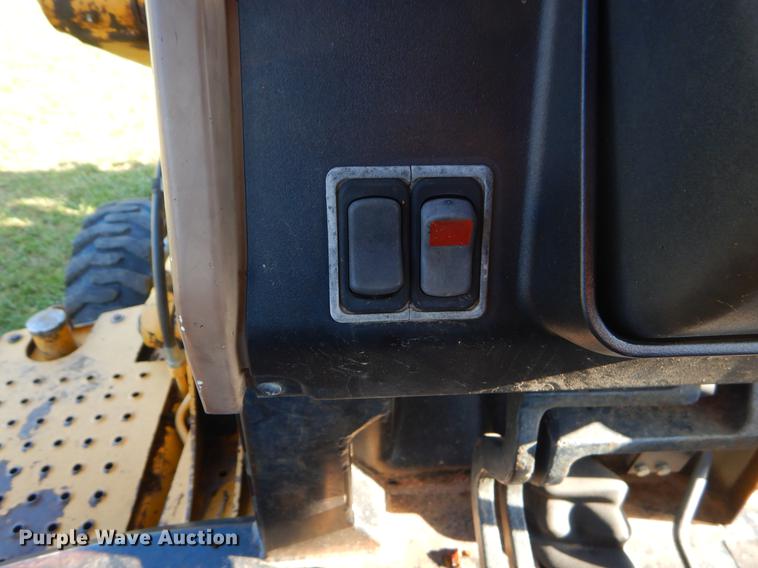 image for item EK9570 1997 John Deere 310E backhoe