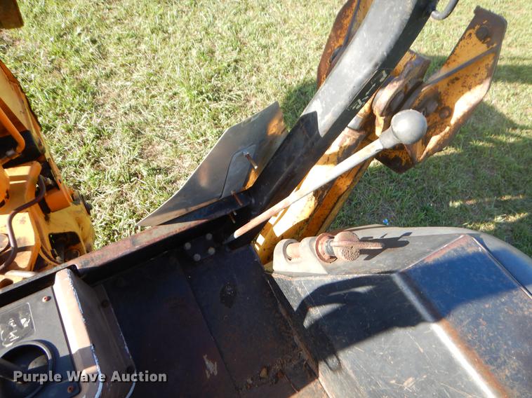 image for item EK9570 1997 John Deere 310E backhoe