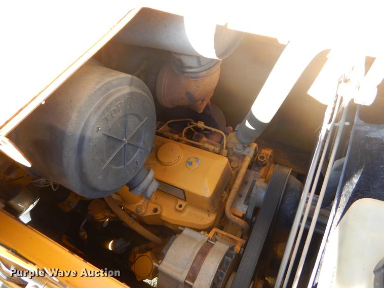 image for item EK9570 1997 John Deere 310E backhoe