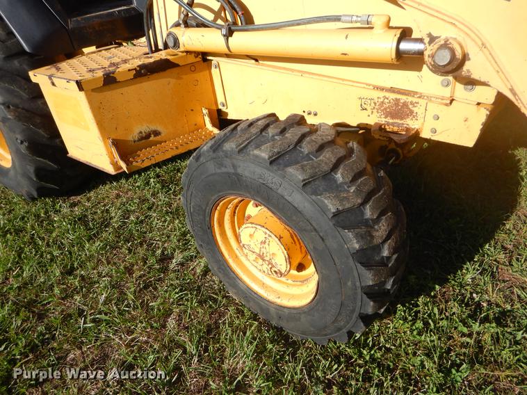 image for item EK9570 1997 John Deere 310E backhoe