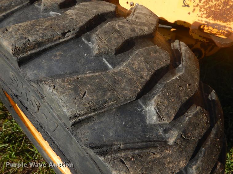 image for item EK9570 1997 John Deere 310E backhoe