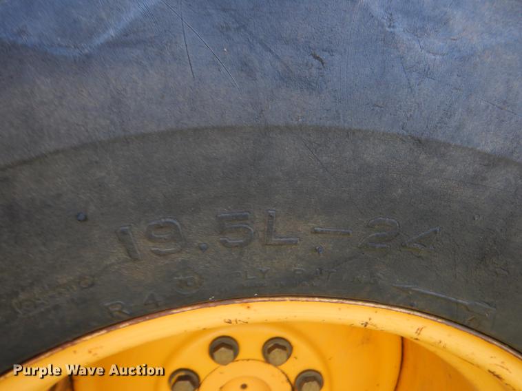 image for item EK9570 1997 John Deere 310E backhoe