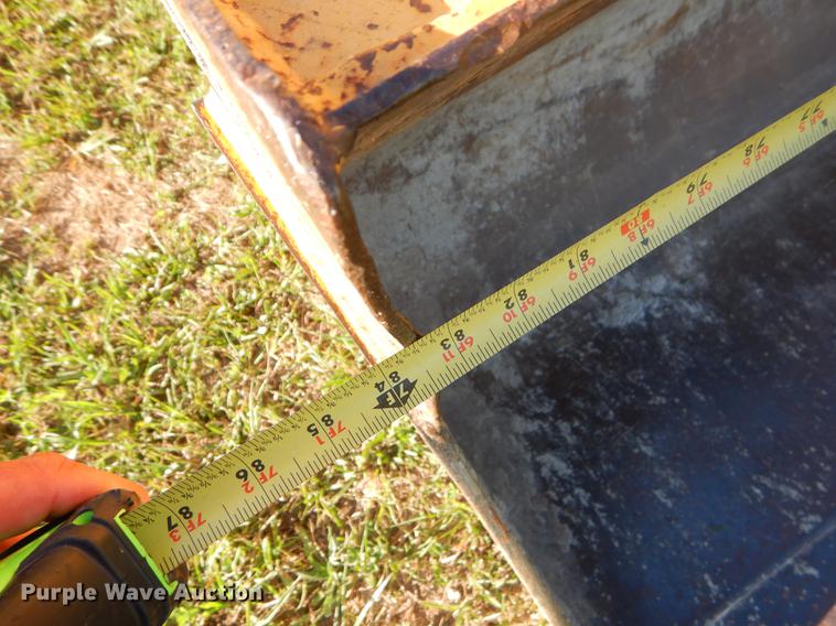 image for item EK9570 1997 John Deere 310E backhoe