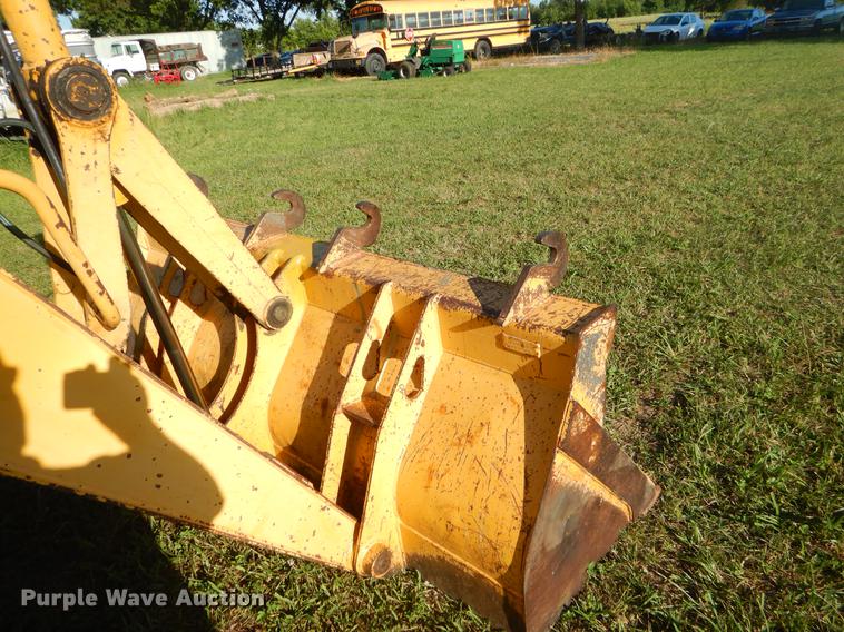 image for item EK9570 1997 John Deere 310E backhoe