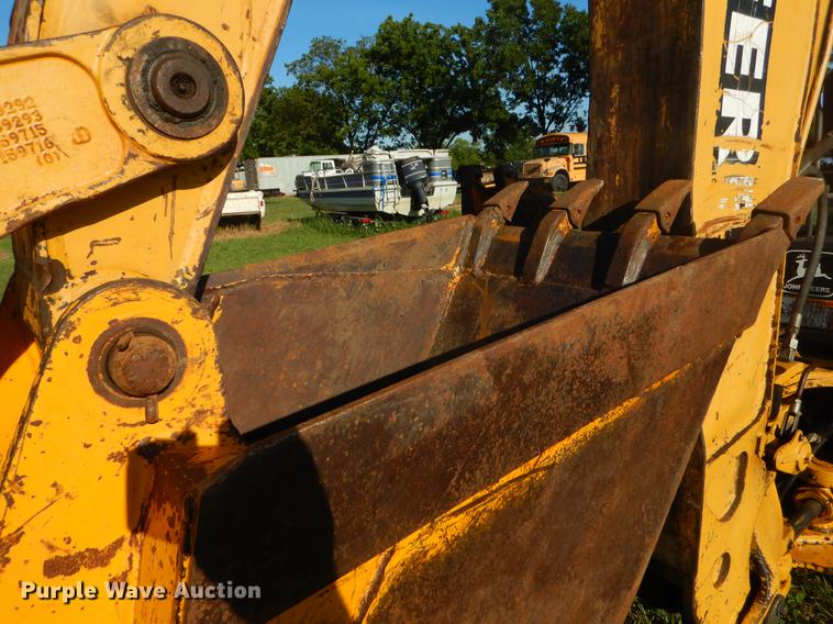 image for item EK9570 1997 John Deere 310E backhoe