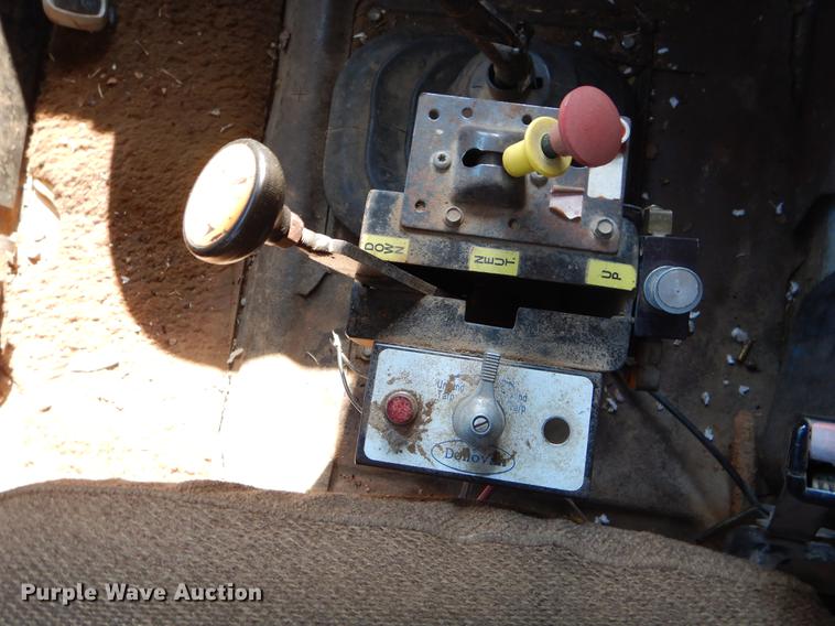 image for item EK9573 1991 International 8300 dump truck