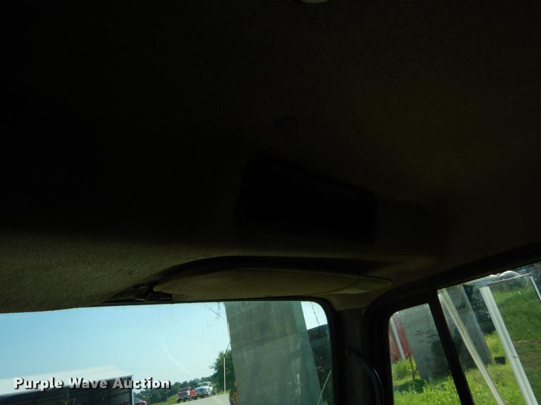 image for item EK9573 1991 International 8300 dump truck