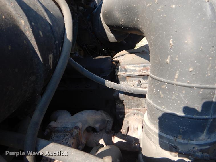 image for item EK9573 1991 International 8300 dump truck