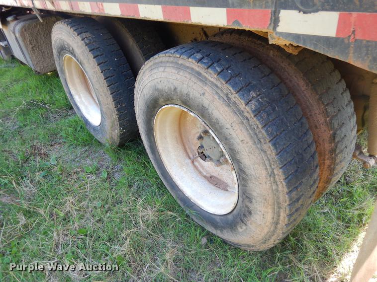 image for item EK9573 1991 International 8300 dump truck