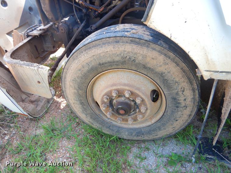 image for item EK9573 1991 International 8300 dump truck