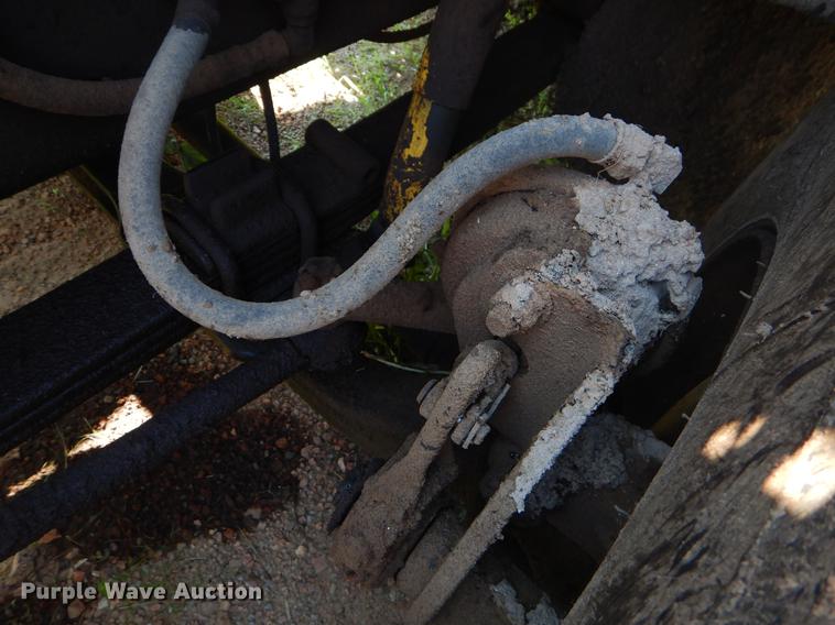 image for item EK9573 1991 International 8300 dump truck