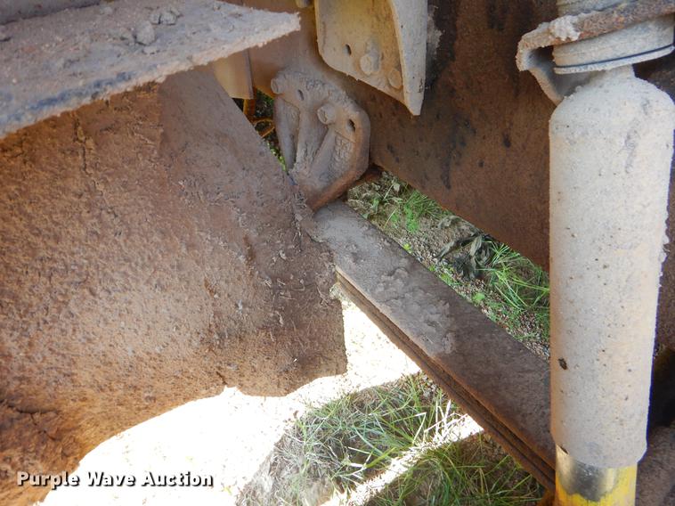 image for item EK9573 1991 International 8300 dump truck