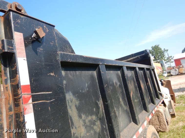 image for item EK9573 1991 International 8300 dump truck