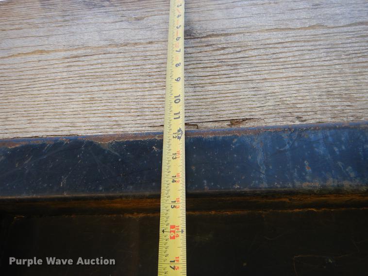 image for item EK9573 1991 International 8300 dump truck