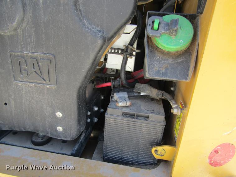 image for item G1215 2014 Caterpillar 299D skid steer