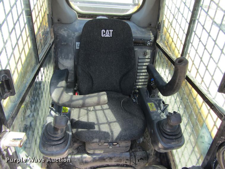 image for item G1215 2014 Caterpillar 299D skid steer