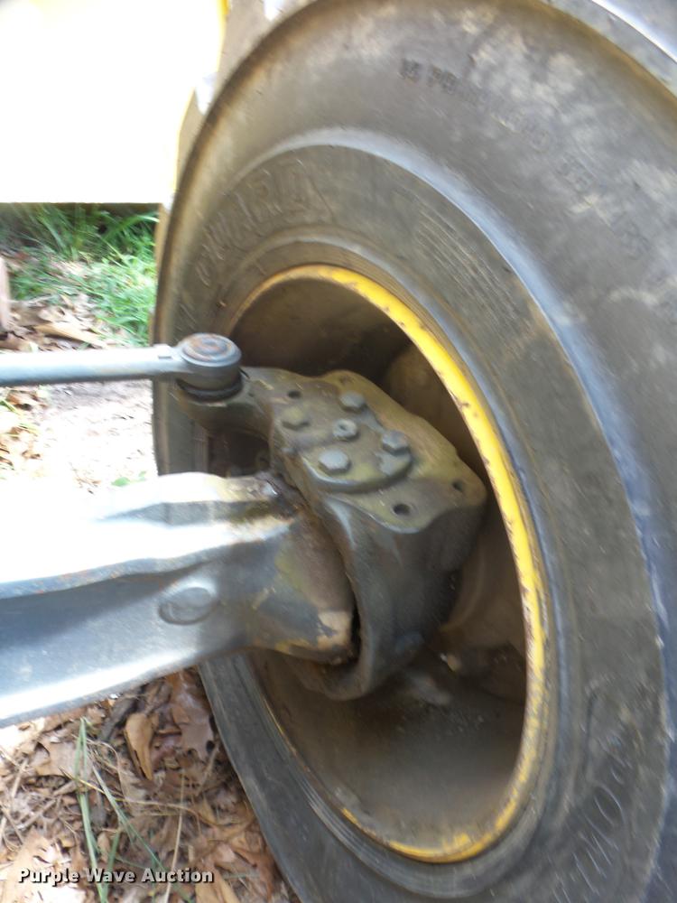 image for item K6269 New Holland 555E backhoe