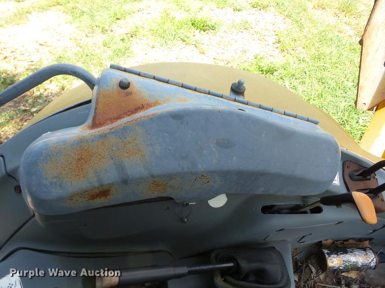 image for item K6269 New Holland 555E backhoe