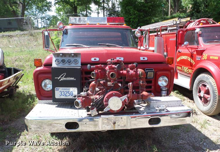 image for item BI9548 1978 Ford fire truck