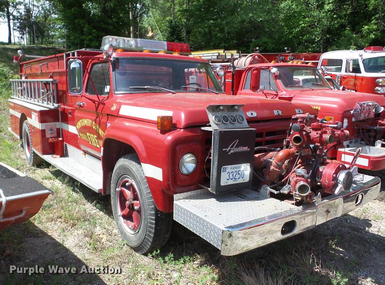 image for item BI9548 1978 Ford fire truck