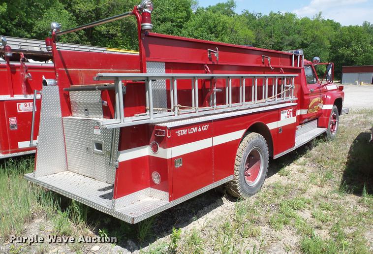 image for item BI9548 1978 Ford fire truck