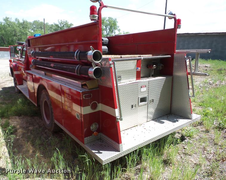 image for item BI9548 1978 Ford fire truck