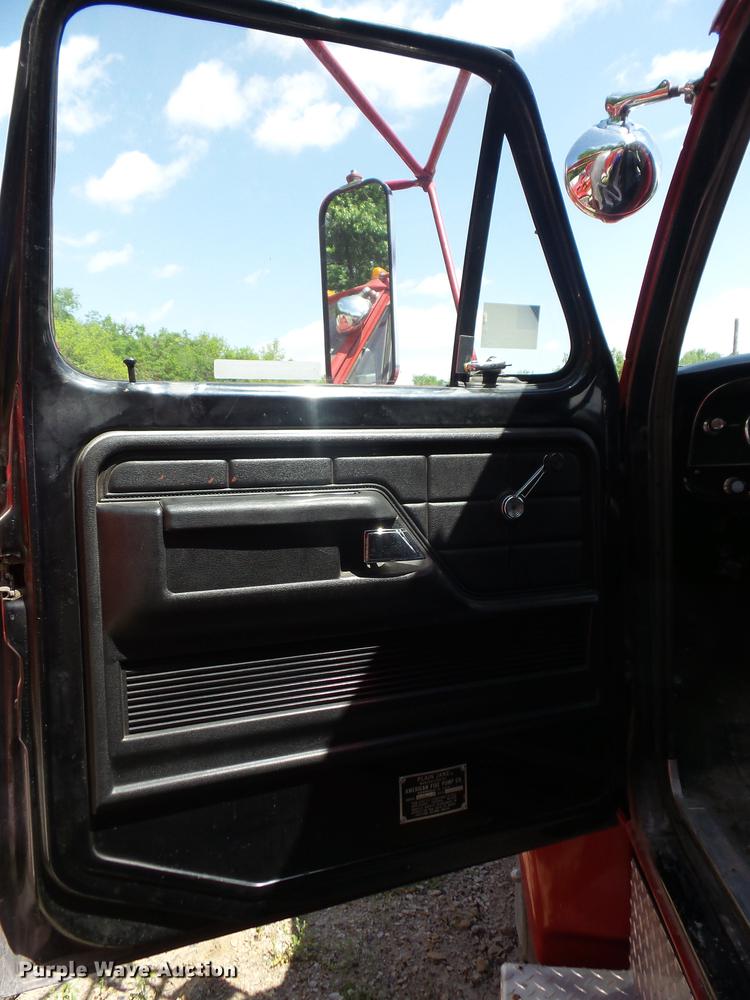 image for item BI9548 1978 Ford fire truck