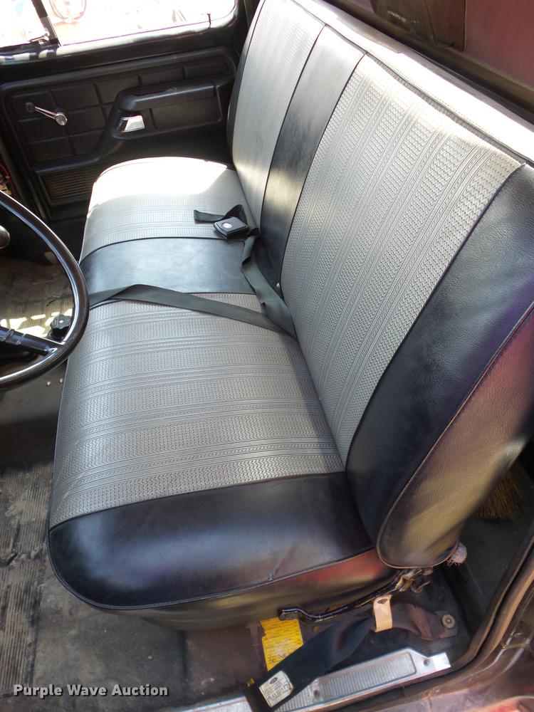 image for item BI9548 1978 Ford fire truck