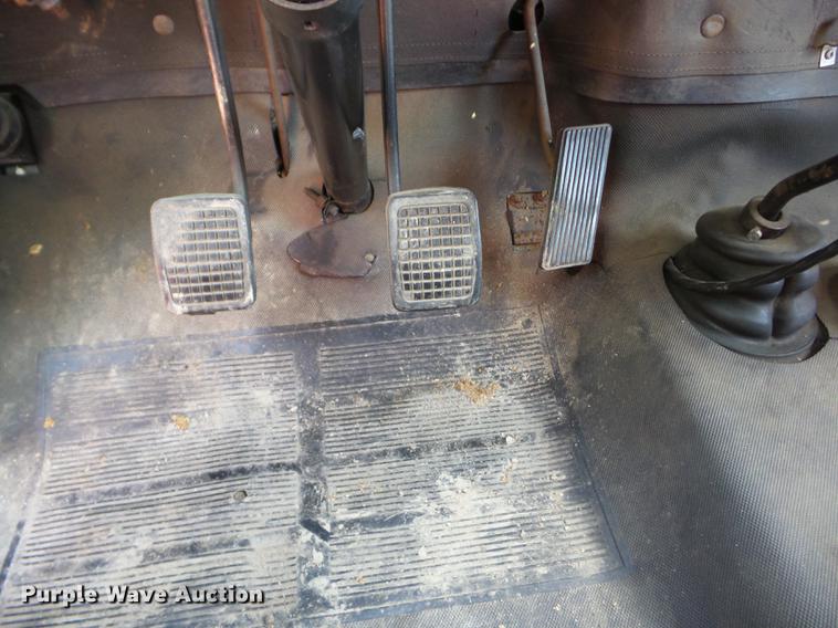 image for item BI9548 1978 Ford fire truck