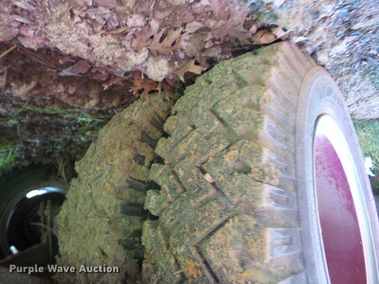 image for item BI9548 1978 Ford fire truck