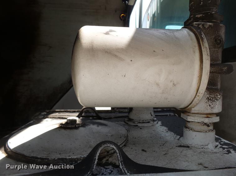 image for item DB7109 2009 Chevrolet C4500 refuse truck