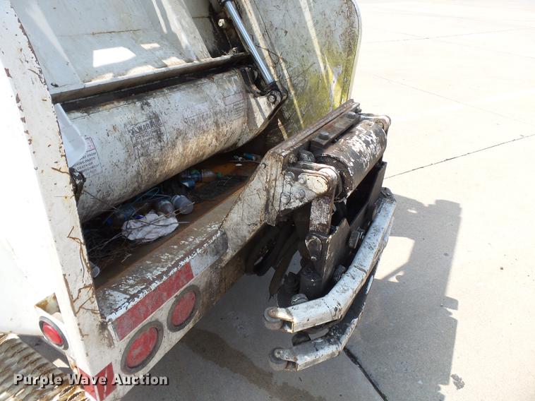 image for item DB7109 2009 Chevrolet C4500 refuse truck