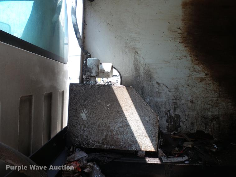 image for item DB7109 2009 Chevrolet C4500 refuse truck