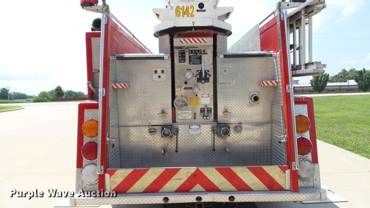 image for item DD7250 1988 Mack CF688FC fire truck