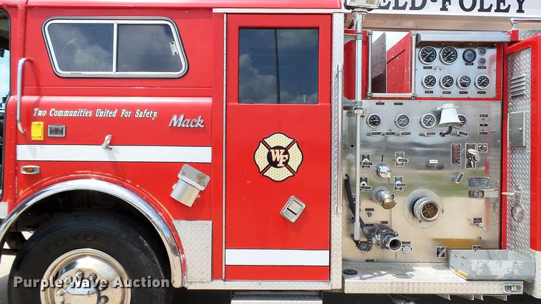 image for item DD7250 1988 Mack CF688FC fire truck
