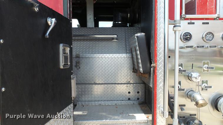 image for item DD7250 1988 Mack CF688FC fire truck