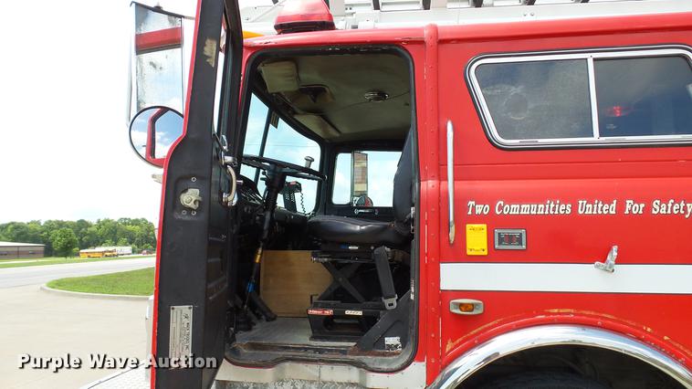 image for item DD7250 1988 Mack CF688FC fire truck