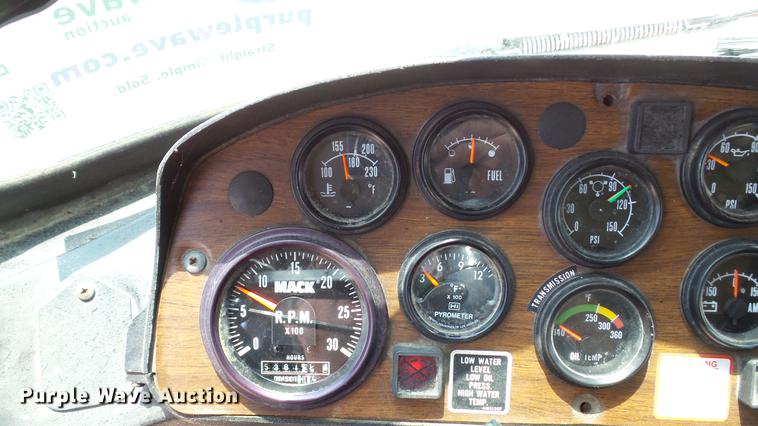 image for item DD7250 1988 Mack CF688FC fire truck