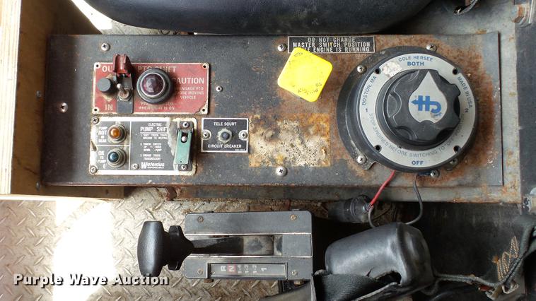 image for item DD7250 1988 Mack CF688FC fire truck