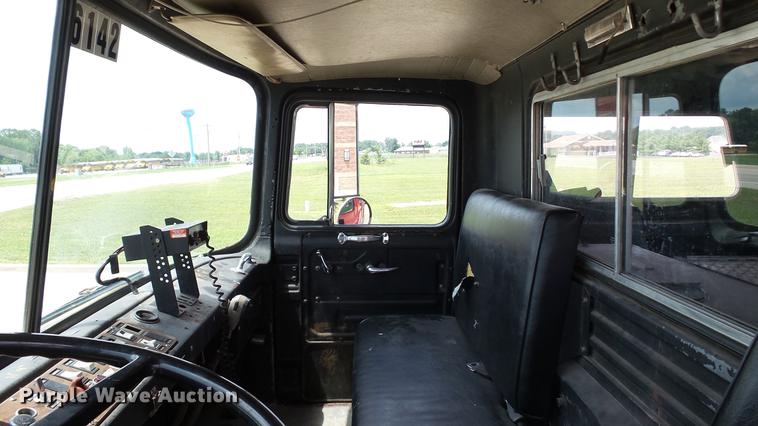 image for item DD7250 1988 Mack CF688FC fire truck