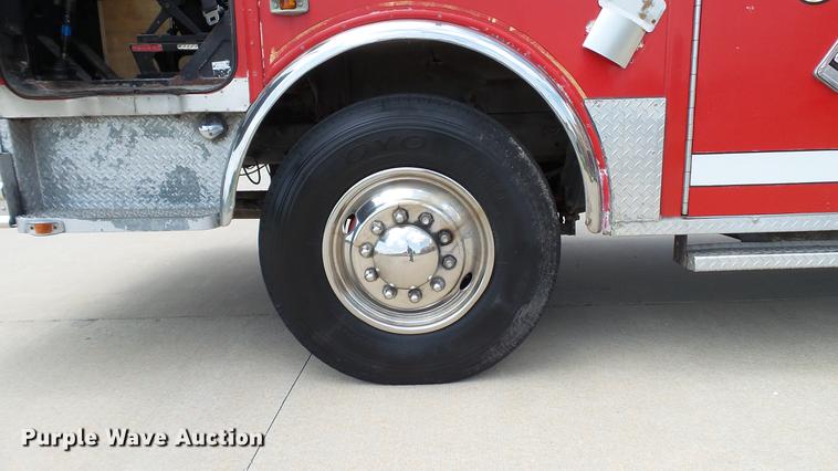 image for item DD7250 1988 Mack CF688FC fire truck