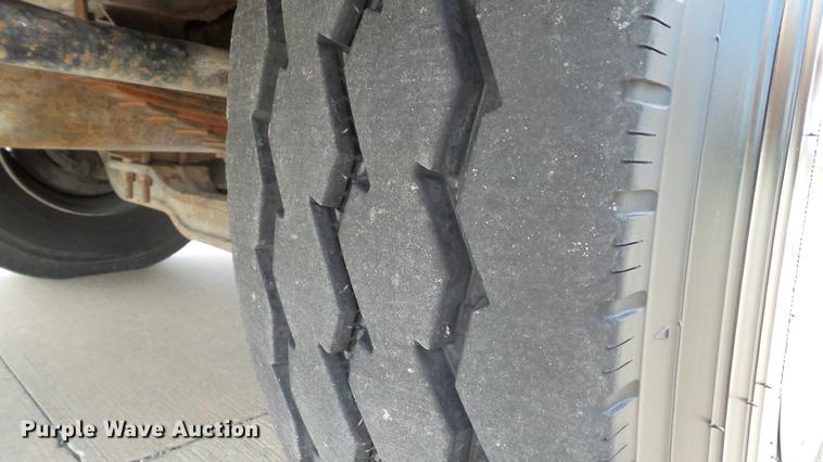 image for item DD7250 1988 Mack CF688FC fire truck