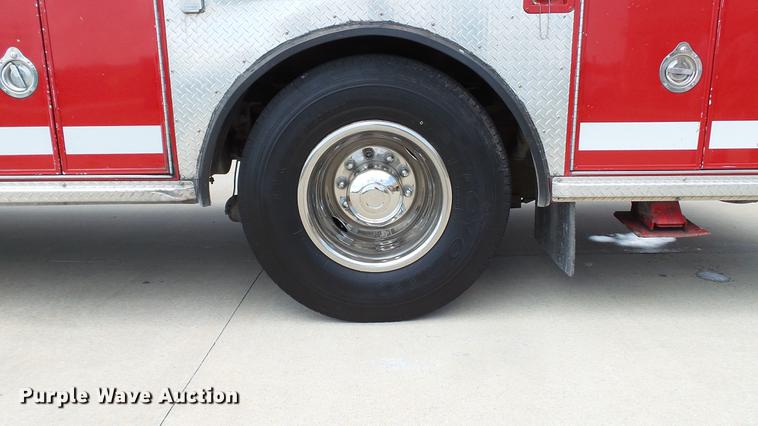 image for item DD7250 1988 Mack CF688FC fire truck