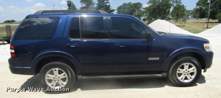 image for item DD7509 2007 Ford Explorer XLT SUV